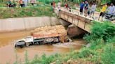 Garhshankar: Truck carrying stubble falls into canal