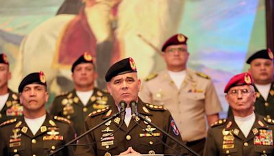 Padrino: El Ejército está preparado para combatir amenazas de potencias extranjeras
