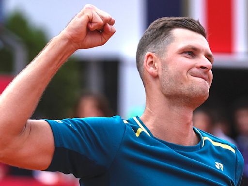 Hubert Hurkacz completes incredible Federer-Nadal double with victory over Rafa in Rome | Tennis.com