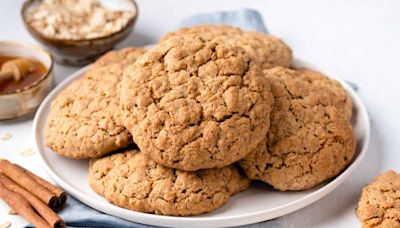 How to Make Oatmeal Cookies 10x Better, According to Stephen Colbert