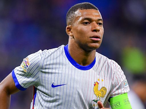 Kylian Mbappe 'agreed terms with Liverpool' after signing PSG deal