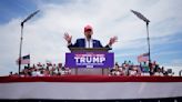 Trump complains about his teleprompters at a scorching Las Vegas rally