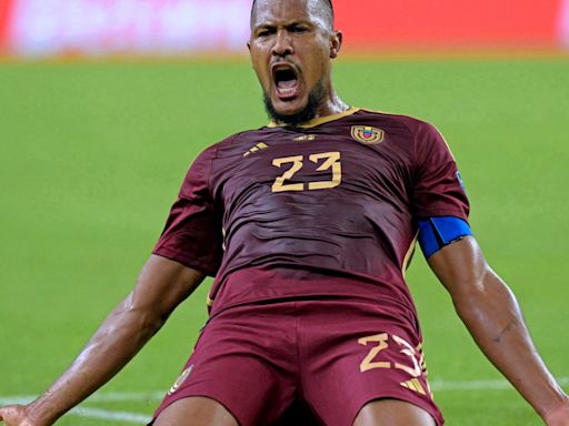 Watch Salomon Rondon score stunning 40-yard goal against Canada