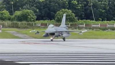 F-16V戰機「起落架無法收起」緊急降落！ 空軍司令部：人機均安