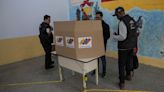 Caos y violencia durante la instalación de los puestos de votación en Venezuela: al menos una persona murió