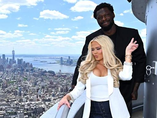 Ex-Knicks Star Julius Randle's Wife Issues Emotional Reaction to Stunning Trade