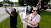 Illinois postal workers march for transparency in Springfield amid USPS changes