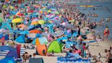 El “domo de calor extremo” se mueve hacia el este de Europa y los expertos advierten por la contaminación