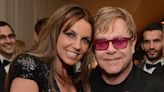 Después de una década. De la mano de Elton John, Britney Spears volvió al top 10 de Billboard