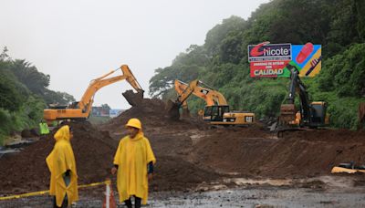 La principal carretera hacia el sur de Guatemala permanecerá inhabilitada tres semanas más