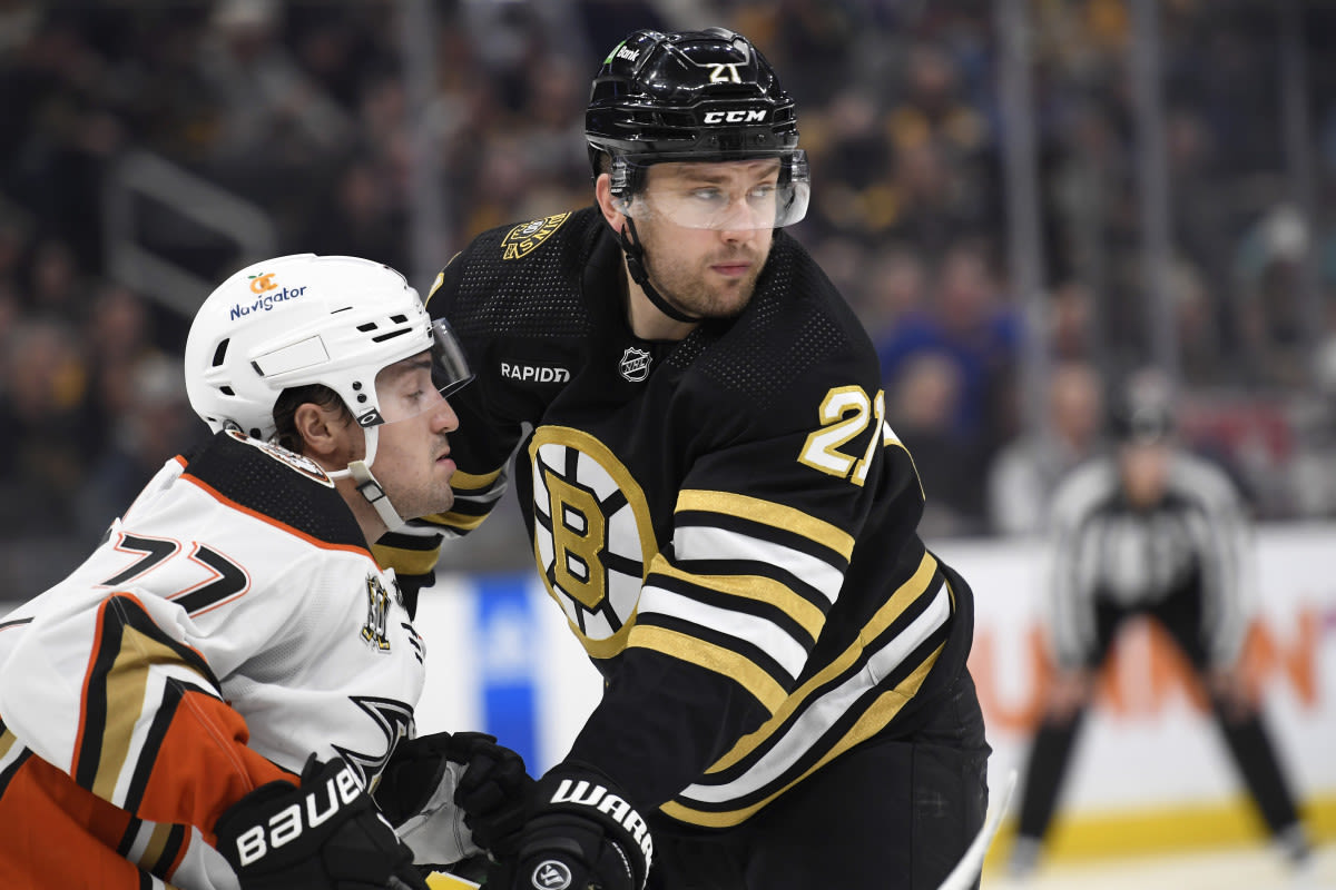 Ex-Bruins Forward's Market Heating Up Big Time