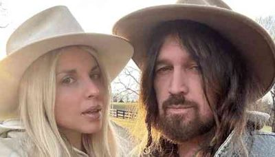 Billy Ray Cyrus e Firerose assinam o divórcio