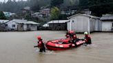 El paso de un tornado dejó al menos 11 viviendas destruidas y más de 20 personas aisladas en Chile