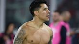 “¡Otra vez!”: el alocado festejo de Enzo Pérez mostrando su tatuaje de River tras el triunfo por penales de Estudiantes ante Boca