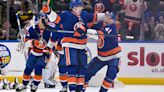 Isles win fifth in a row, cool off first-place Rangers