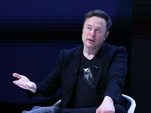 Elon Musk softens 'go f--- yourself' comment as he tries to woo advertisers back to the platform