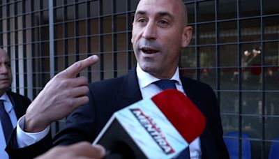 Luis Rubiales niega irregularidades en los contratos de la Supercopa y dice que con ellos "se salvó el fútbol"