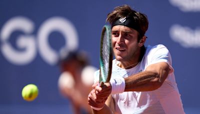 Tomás Etcheverry llegó por primera vez a las semifinales de un ATP 500 tras vencer en Barcelona al inglés Cameron Norrie