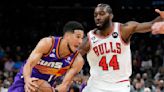 Devin Booker scores 51 points in 3 quarters, Suns rout Bulls