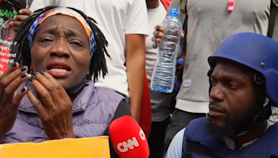 Barack Obama’s sister among protesters tear-gassed during protest in Kenya