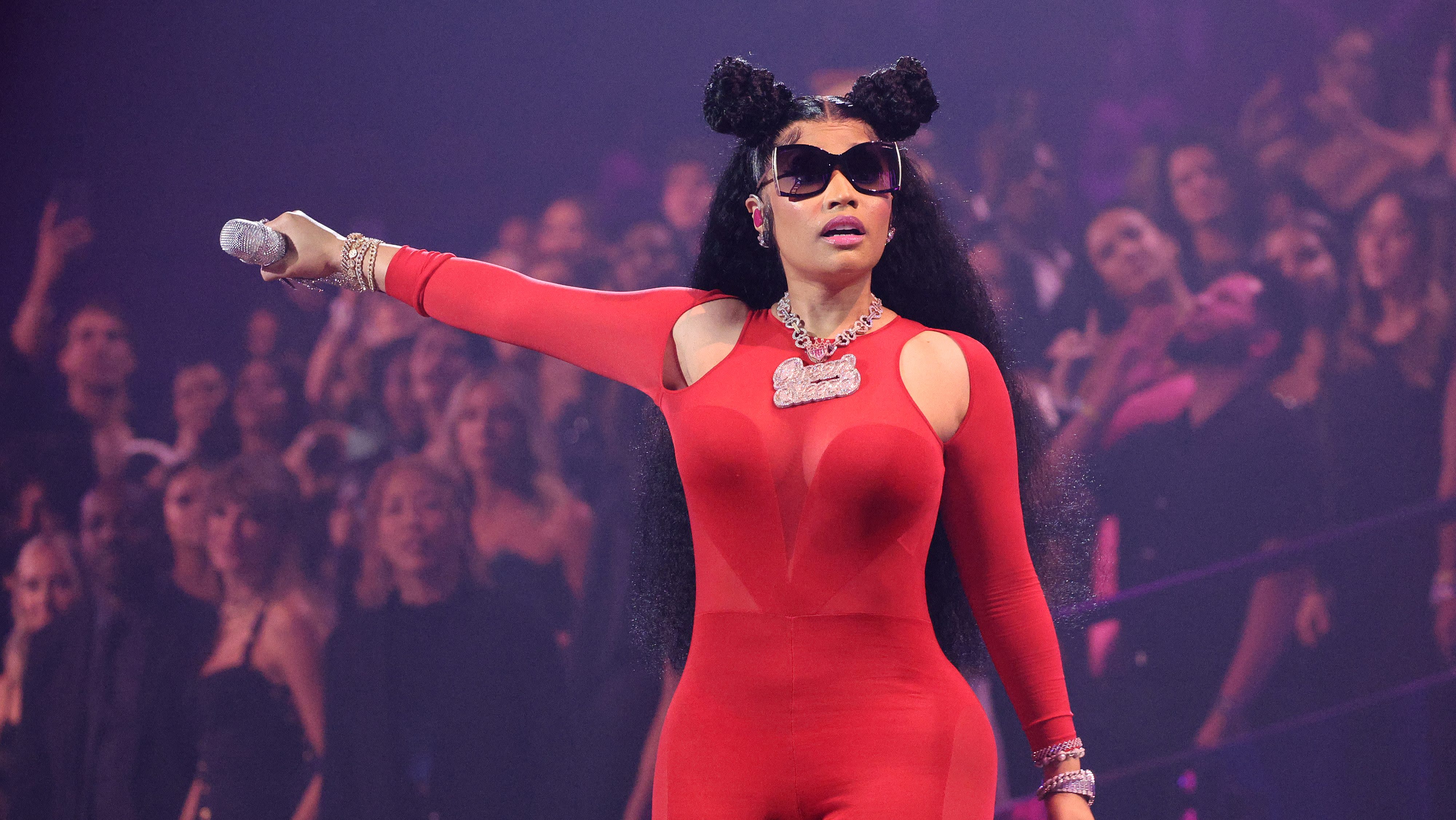 Nicki Minaj issues apology for postponing concert after Amsterdam arrest