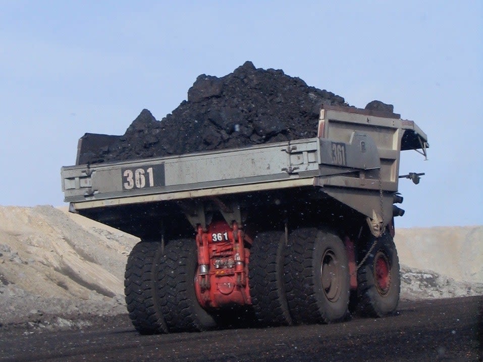 Wyoming coal production nosedives, with more troubles ahead