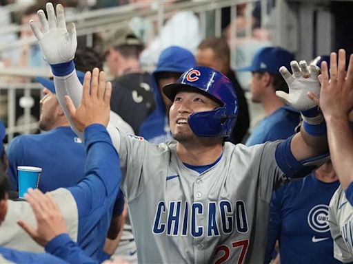 MLB／隊友首球炸裂 鈴木誠也敲傷癒復出首轟！單場雙安都是長打