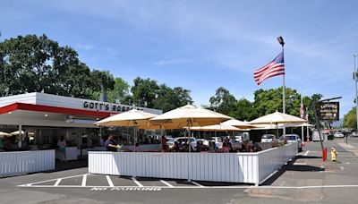Gott’s Roadside and Mr. Pickles Set to Spice Up Los Angeles Food Scene