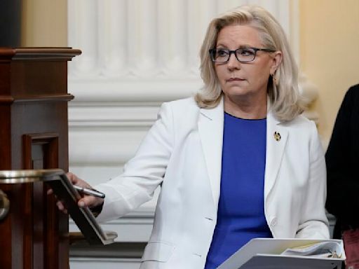 Letters to the Editor: Another gutless Republican refusal to honor the courageous Liz Cheney