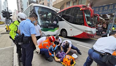 西灣河女子捱旅遊巴撞 頭傷送院