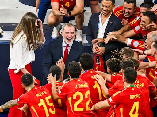 El rey Felipe y la infanta Sofía vibran con el triunfo de La Roja en la Eurocopa