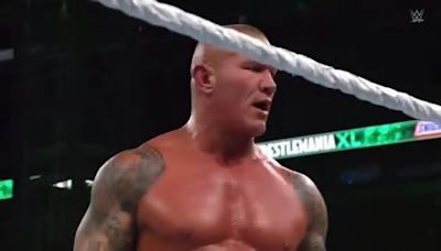 Randy Orton deja inconsciente a IShowSpeed con un RKO en Wrestlemania 40