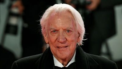 Donald Sutherland, star of 'M*A*S*H' and 'Ordinary People', dead at 88