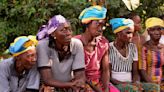 Las niñas siguen muriendo desangradas por la mutilación genital en Sierra Leona, pero un ritual alternativo podría salvar vidas y preservar la tradición