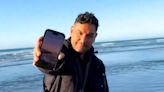 El creativo video del periodista Juan Castro para vender su Iphone 14 | Por las redes