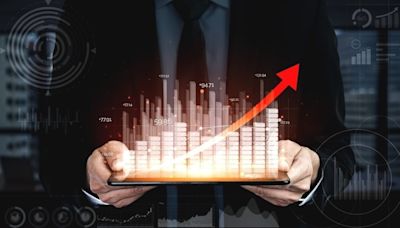 LIC, Tata Motors, Sona BLW & Dr Lal Path Labs: Top stock picks from SMC Global