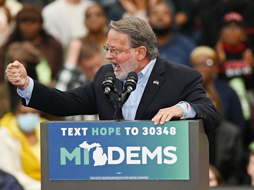 Michigan Sen. Gary Peters not ruling himself out as Kamala Harris' running mate