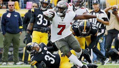 Buccaneers' Playoff Star Wants Another Shot in NFL