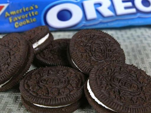 Oreo Teases Glow-in-the-Dark Snack Packs Perfect for Halloween