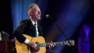 Lyle Lovett and his Large Band coming to Akron this summer