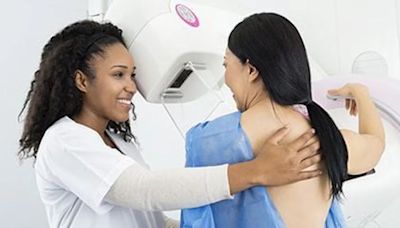 Nueva guía recomienda comenzar las mamografías a partir de los 40 años