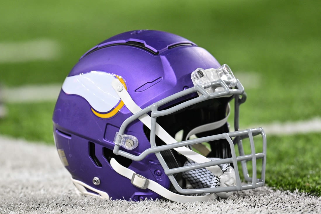 Deadspin | Longtime Vikings QB Tommy Kramer announces he has dementia