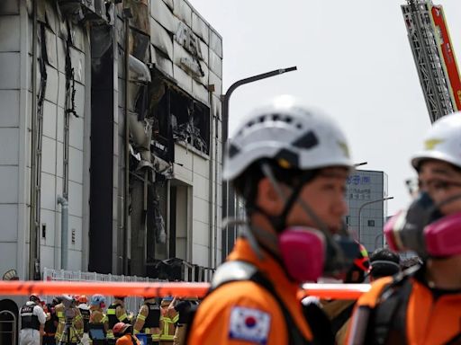 Mueren al menos 22 personas en un incendio en una fábrica de baterías de litio en Corea del Sur