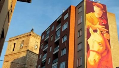El pueblo español que tiene la pintura del Quijote más grande del mundo