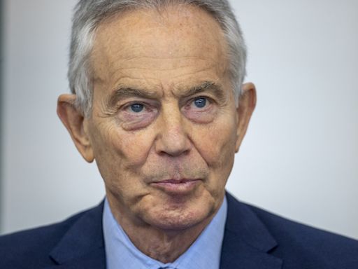 Blair urges Starmer to introduce ID cards and ‘avoid vulnerability on wokeism’