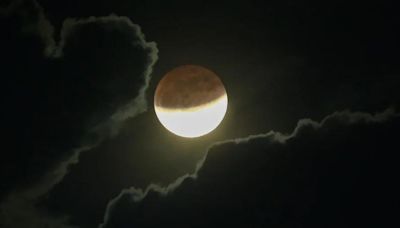 ¿A qué hora inicia el eclipse parcial de Luna y cómo ver en vivo desde México?