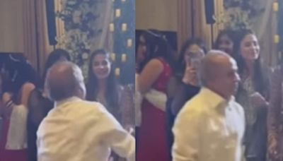 WatchL Man Grooving To Shah Rukh Khan's It's The Time To Disco On Daughter's Wedding Day Is Everything - News18