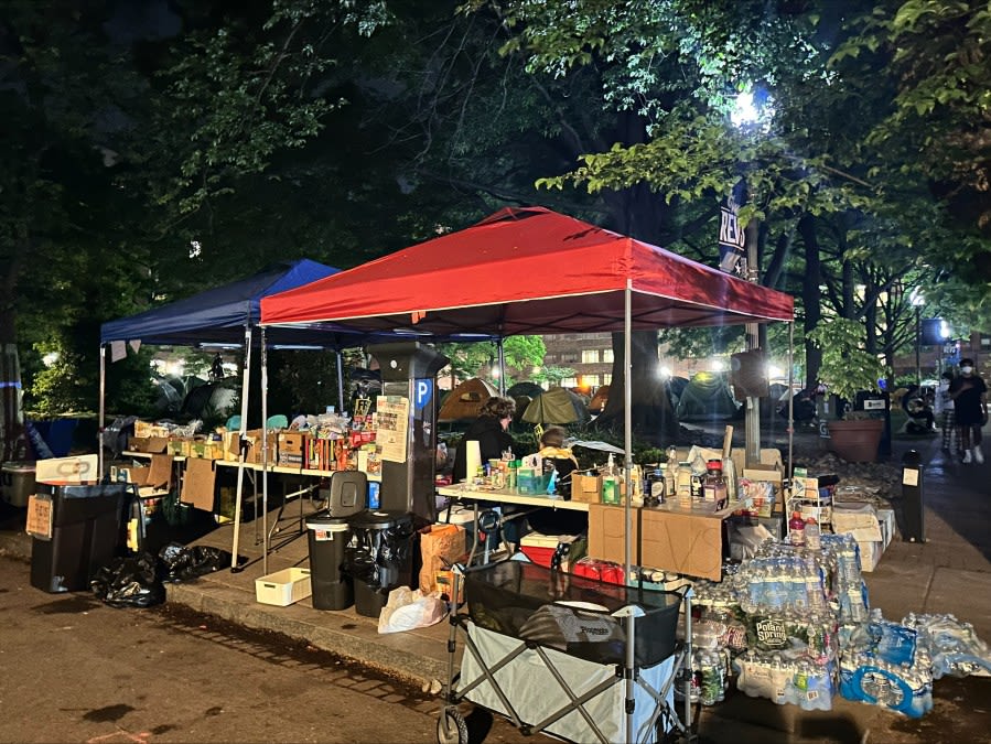 Protesters of the war in Gaza go into 5th day of encampments at George Washington University