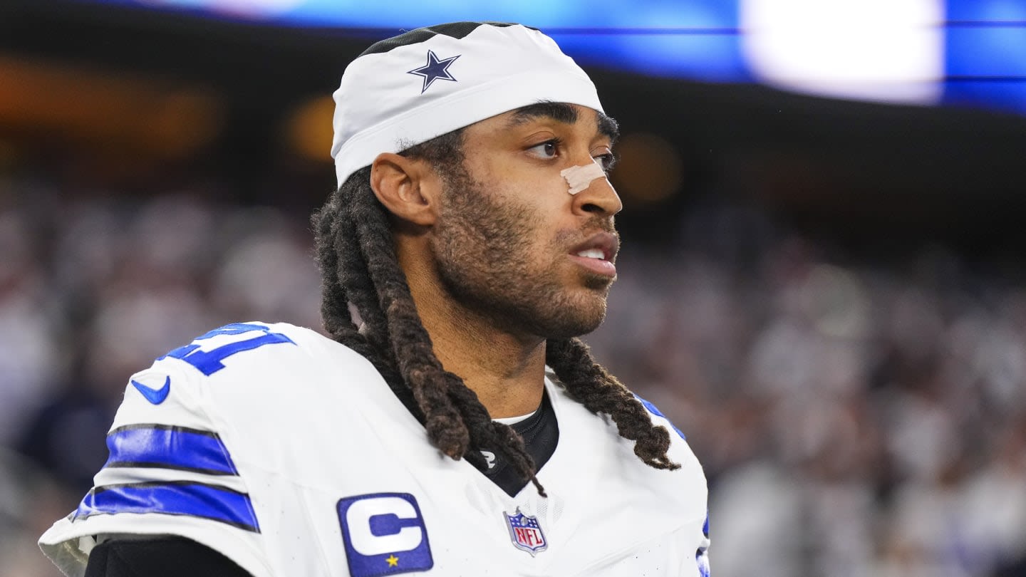 Ezekiel Elliott may have given Cowboys fans a huge hint about Stephon Gilmore's future