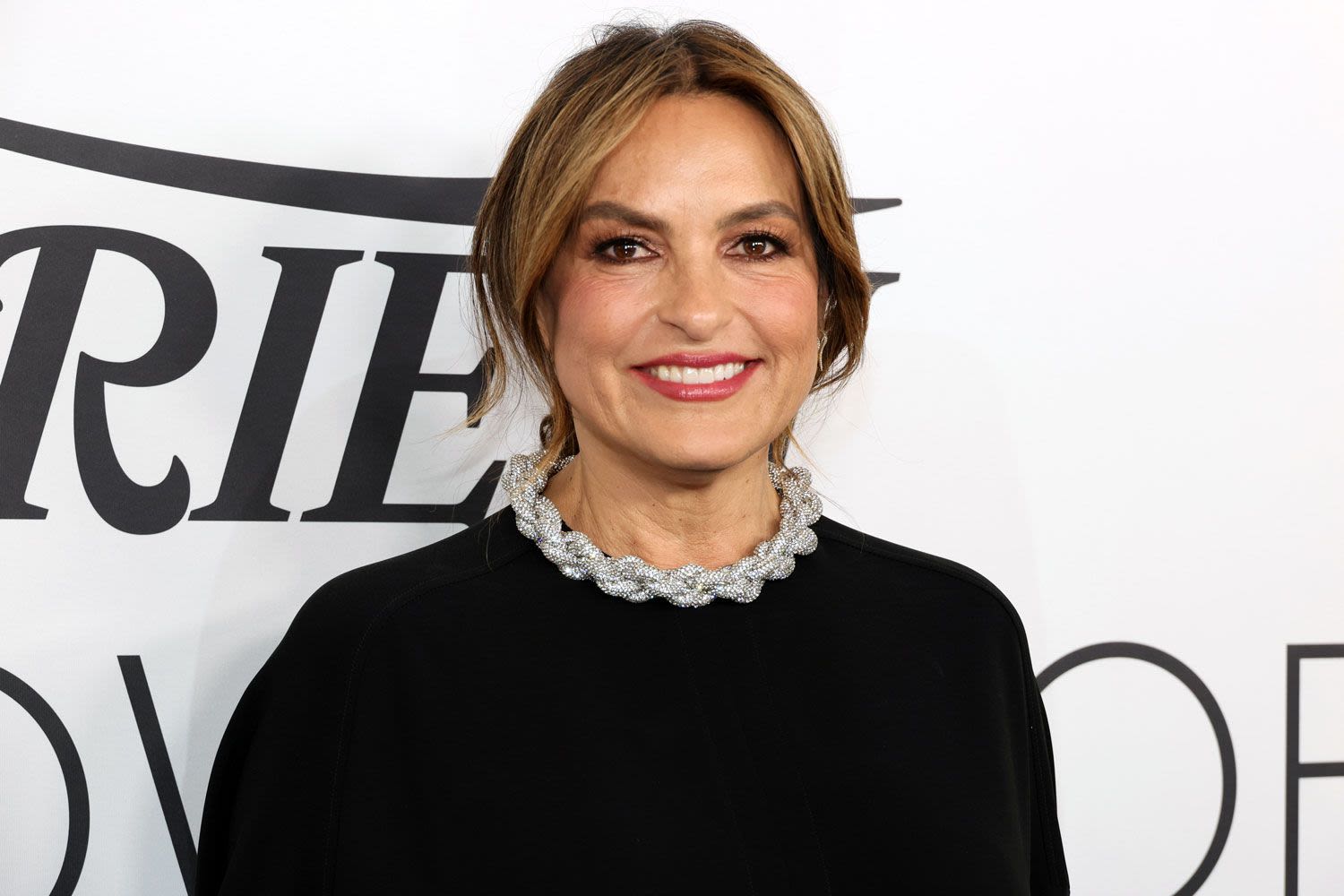 Mariska Hargitay Says She Was 'Meant to Connect' with Young Girl Who Thought She Was Police Officer on “SVU” Set